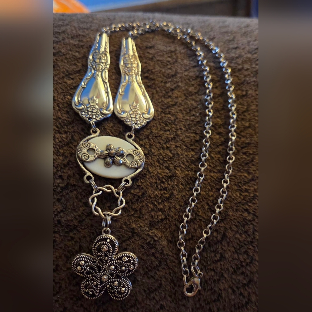 Stunning Vintage Silverware Necklace - Picture 2 of 7